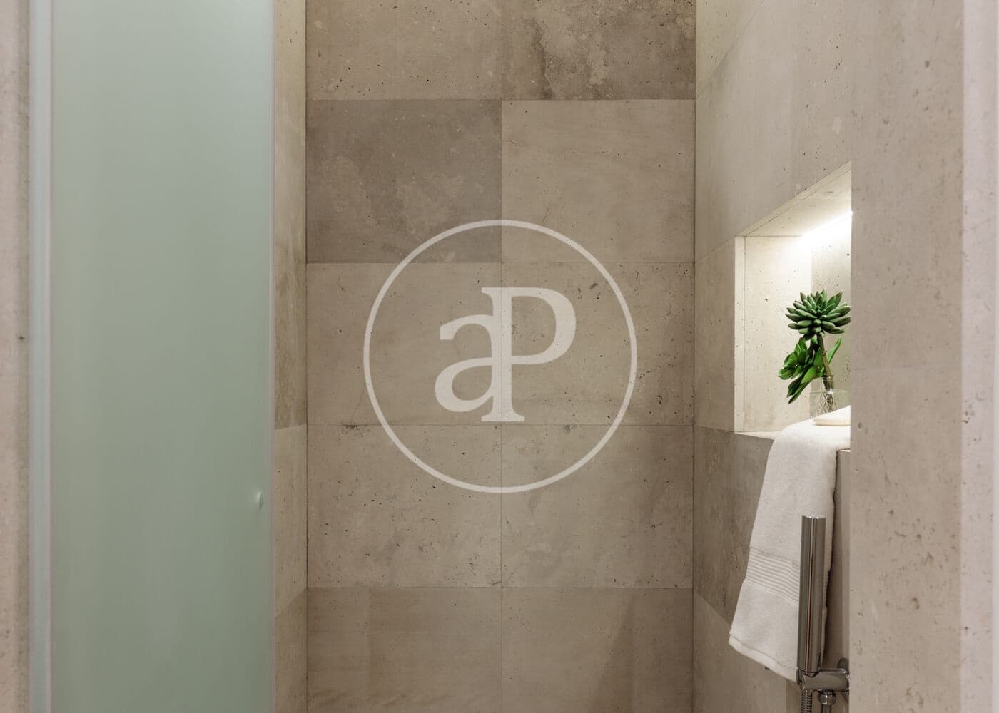 Apartamento de 3 habitaciones en Madrid ciudad en venta - 1.890.000 € (Ref: 9297202)