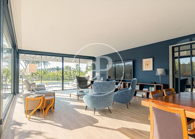 Lejlighed til salg i Pozuelo de Alarcón med swimmingpool - € 2.120.000 (Ref: 9297207)