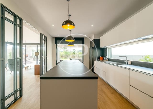 Lejlighed til salg i Pozuelo de Alarcón med swimmingpool - € 2.120.000 (Ref: 9297208)