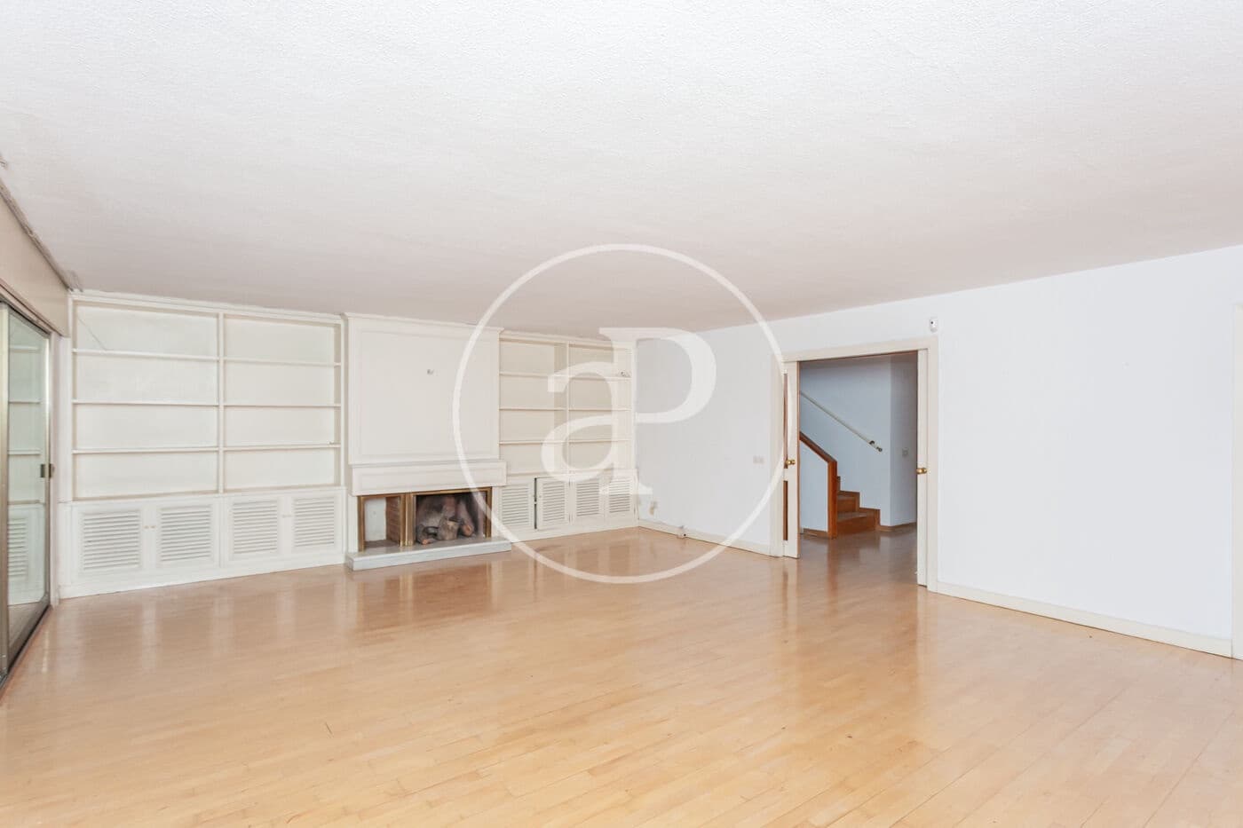 6 makuuhuone Huvila myytävänä paikassa Madrid kaupunki mukana uima-altaan - 1 625 000 € (Ref: 9301052)