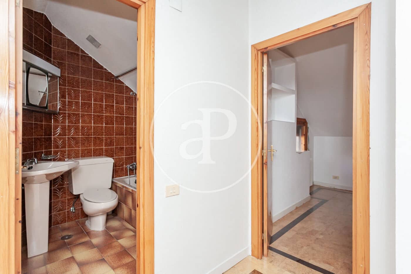 6 makuuhuone Huvila myytävänä paikassa Madrid kaupunki mukana uima-altaan - 1 625 000 € (Ref: 9301052)