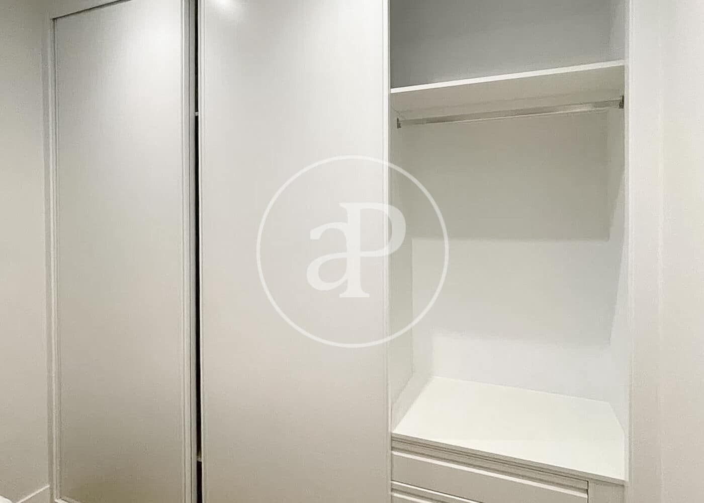 2 quarto Apartamento para venda em Madrid cidade - 750 000 € (Ref: 9303543)