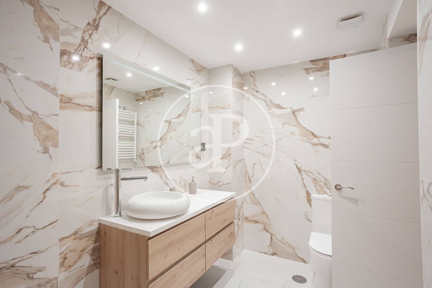 2 bedroom Apartment for rent in Madrid city - € 2,500 (Ref: 9308517)