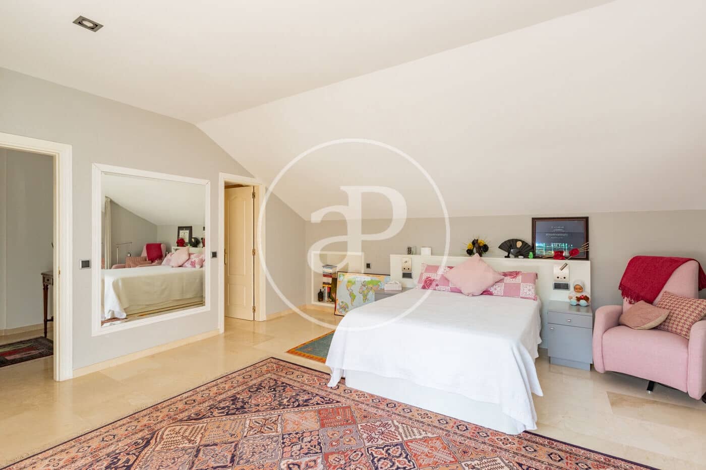 5 soverom Villa til salgs i San Sebastian de los Reyes med svømmebasseng - € 1 600 000 (Ref: 9308518)