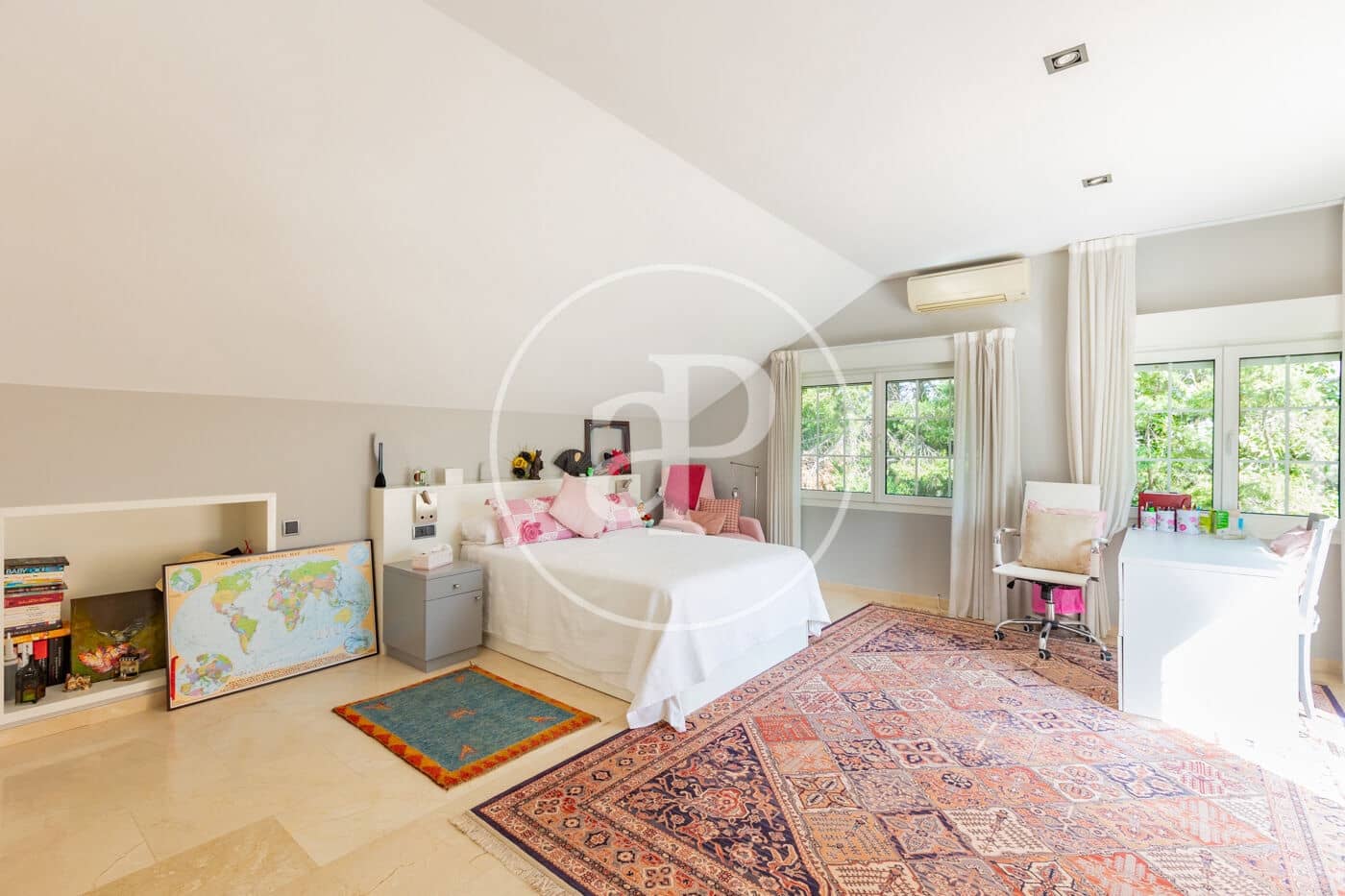 5 soverom Villa til salgs i San Sebastian de los Reyes med svømmebasseng - € 1 600 000 (Ref: 9308518)