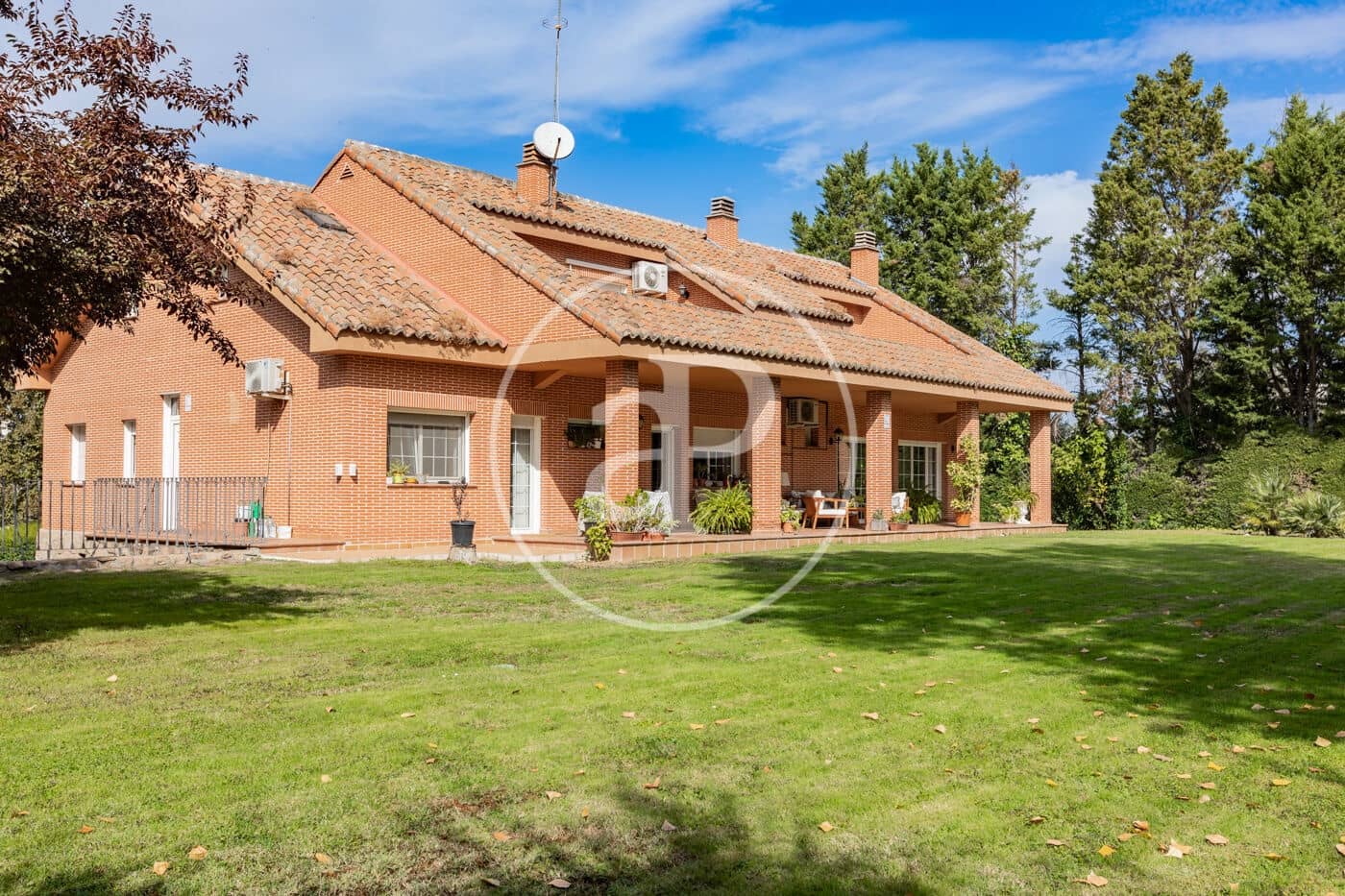 5 soverom Villa til salgs i San Sebastian de los Reyes med svømmebasseng - € 1 600 000 (Ref: 9308518)