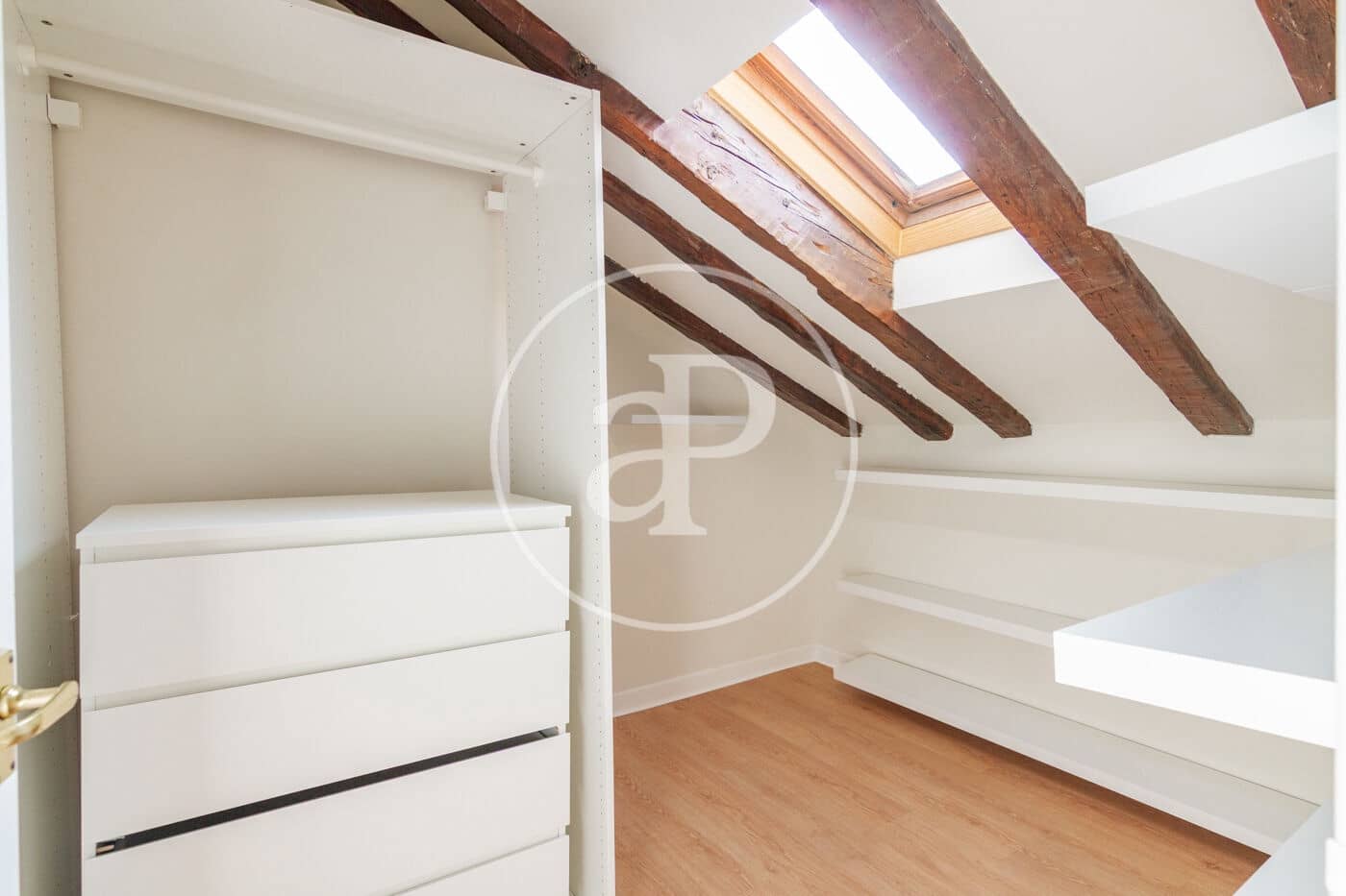 3 bedroom Penthouse for rent in Madrid city - € 3,500 (Ref: 9308519)