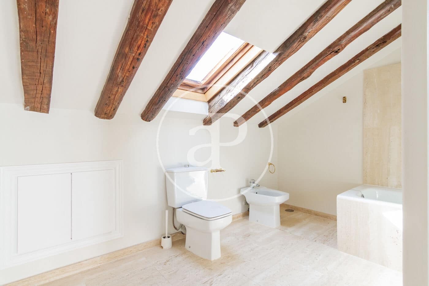 3 bedroom Penthouse for rent in Madrid city - € 3,500 (Ref: 9308519)