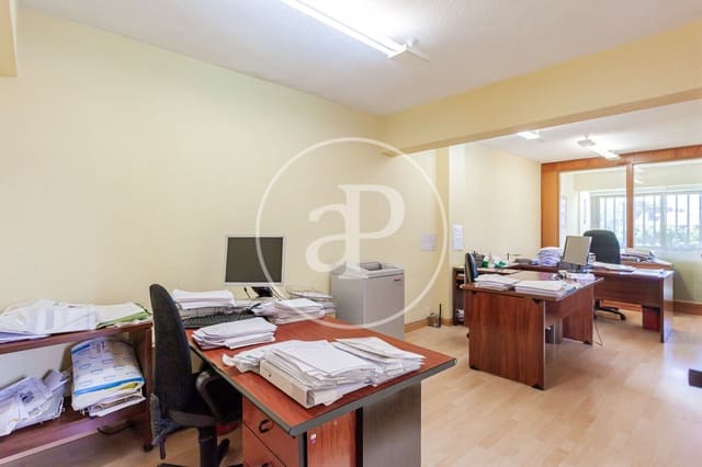 6 sypialnia Willa na sprzedaż w Aravaca, Miasto Madryt z basenem - 1 980 000 € (Ref: 9312884)