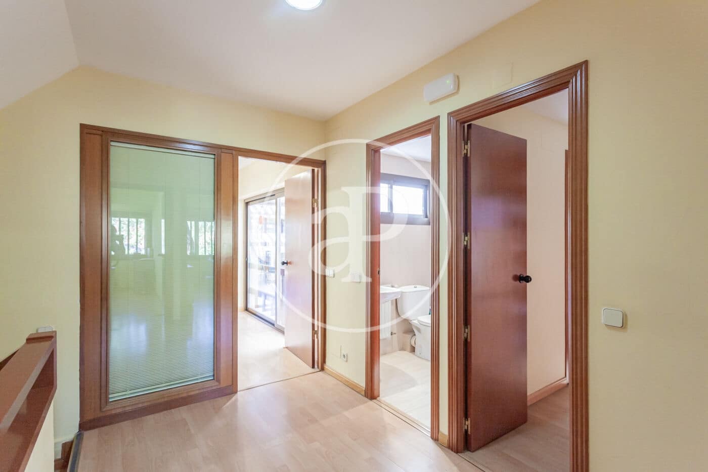 6 quarto Moradia para venda em Madrid cidade com piscina - 1 980 000 € (Ref: 9312884)