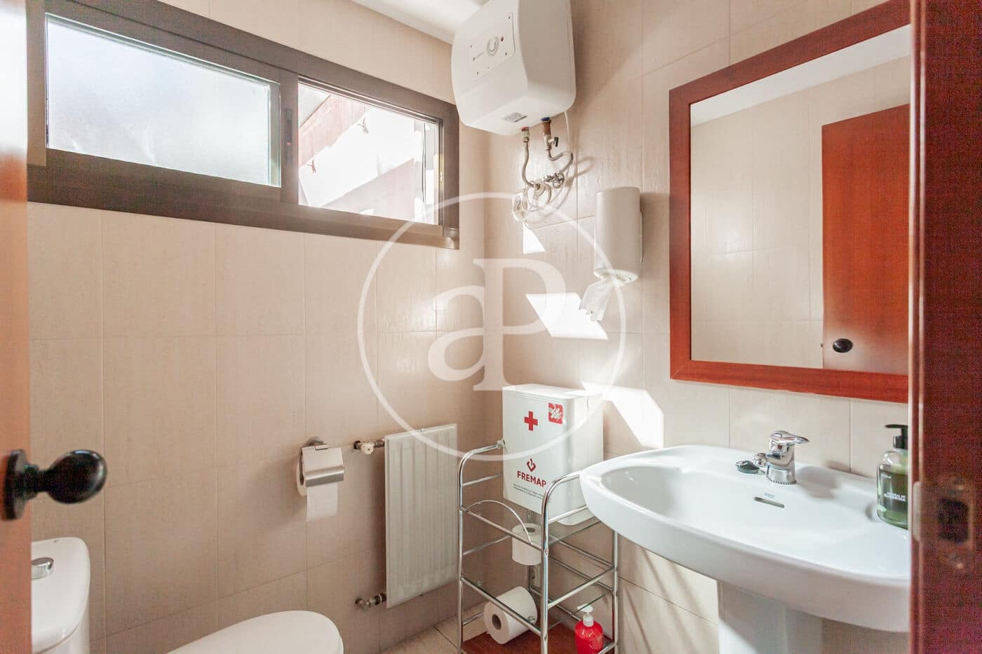 6 quarto Moradia para venda em Madrid cidade com piscina - 1 980 000 € (Ref: 9312884)