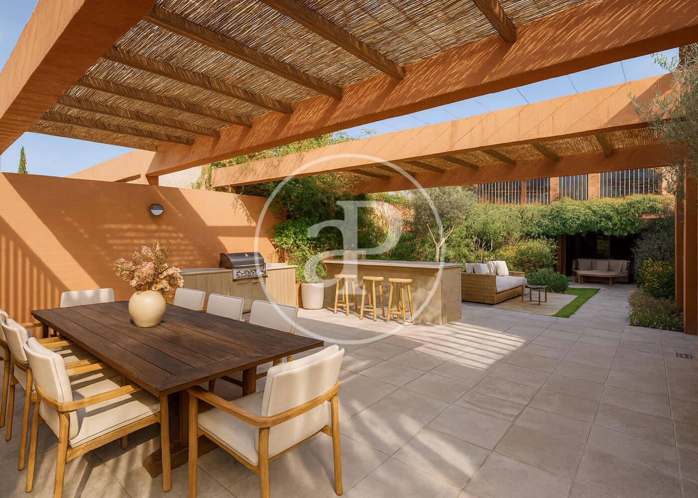 6 bedroom Villa for sale in Madrid city with pool - € 1,980,000 (Ref: 9312884)