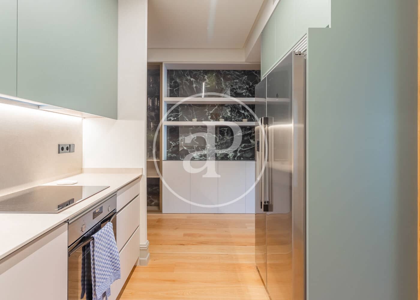 2 slaapkamer Appartement te huur in Madrid stad - € 5.500 (Ref: 9312886)