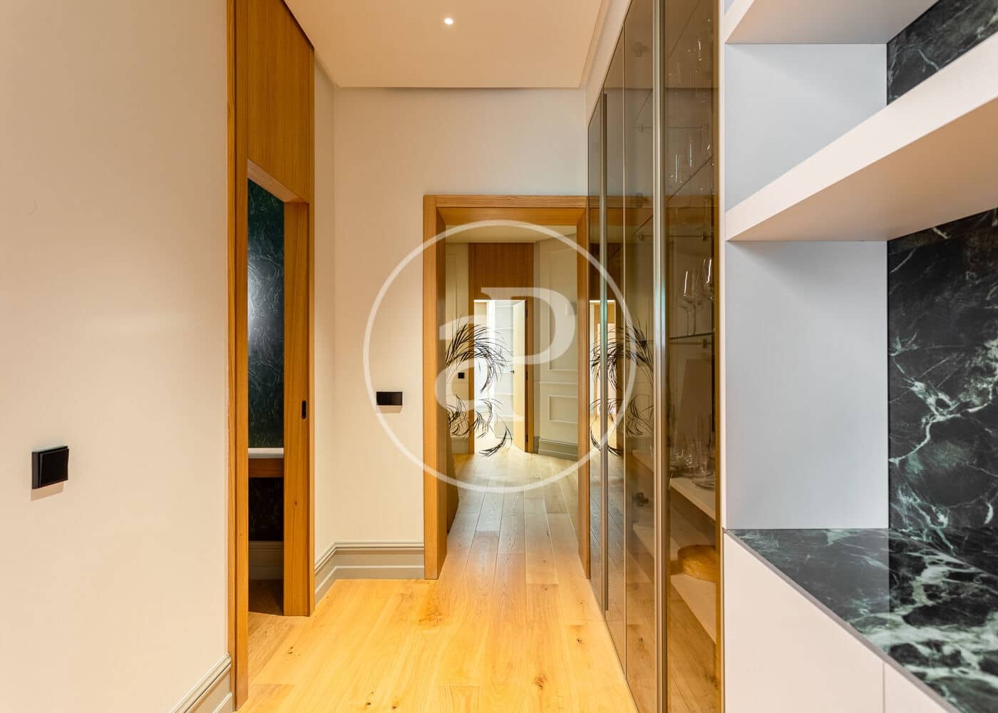 2 slaapkamer Appartement te huur in Madrid stad - € 5.500 (Ref: 9312886)