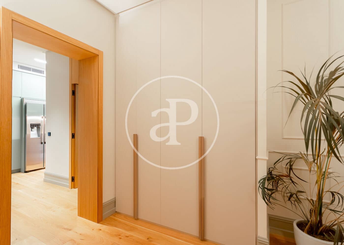 2 slaapkamer Appartement te huur in Madrid stad - € 5.500 (Ref: 9312886)