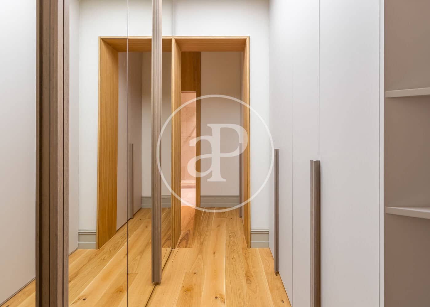 2 slaapkamer Appartement te huur in Madrid stad - € 5.500 (Ref: 9312886)