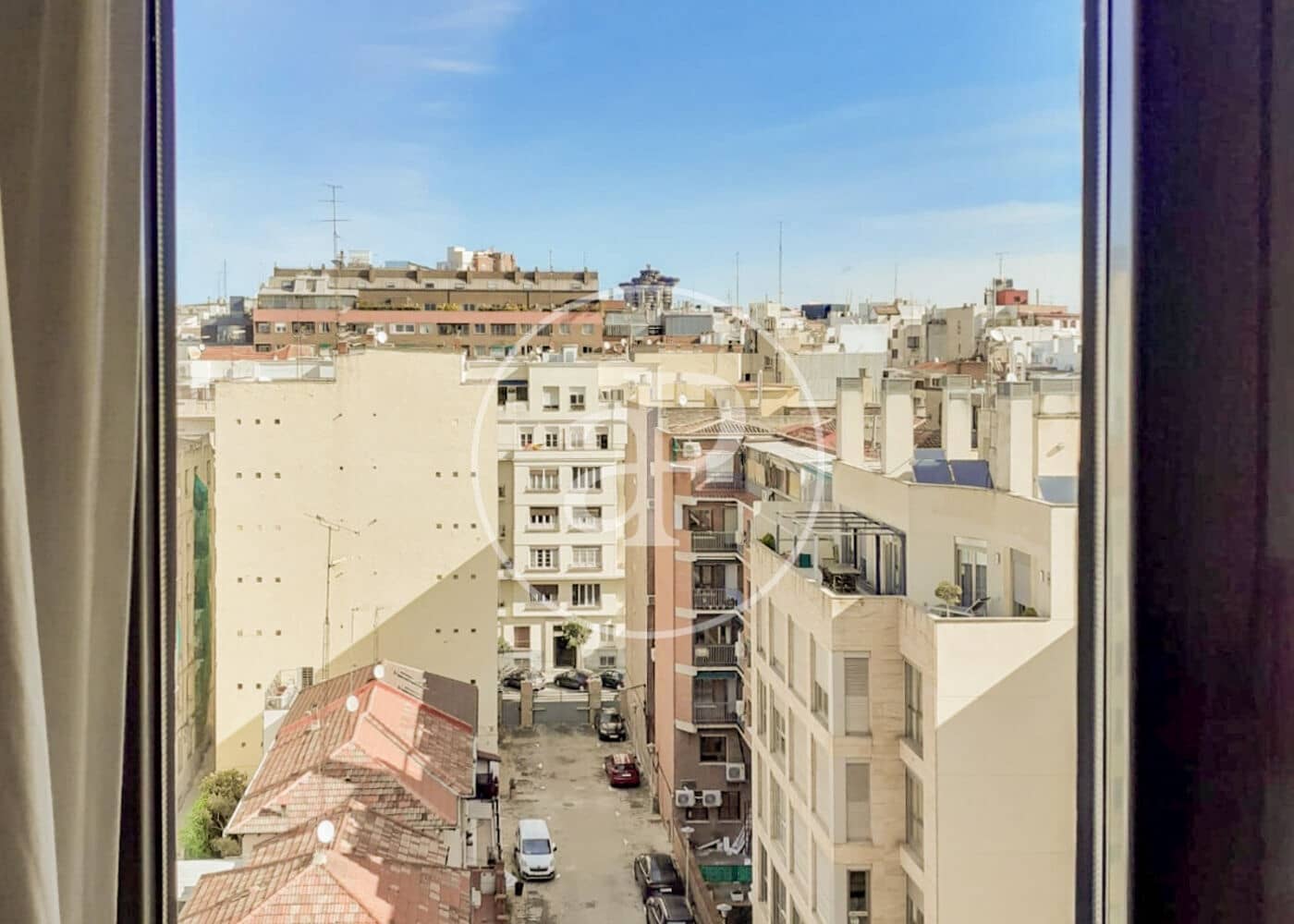 1 soveværelse Lejlighed til leje i Madrid by - € 2.000 (Ref: 9312888)