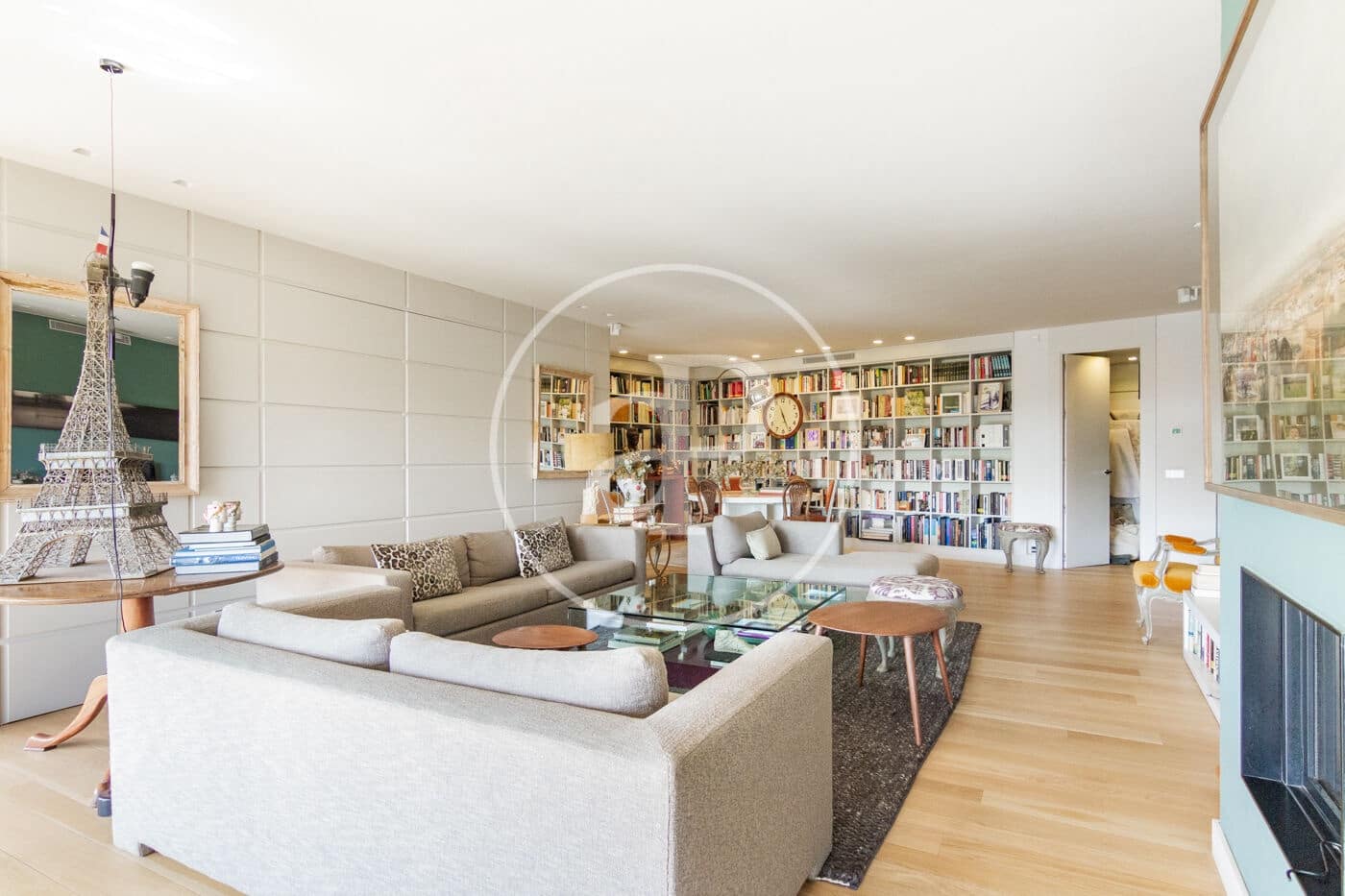 4 soveværelse Lejlighed til leje i La Moraleja med swimmingpool - € 5.500 (Ref: 9312889)