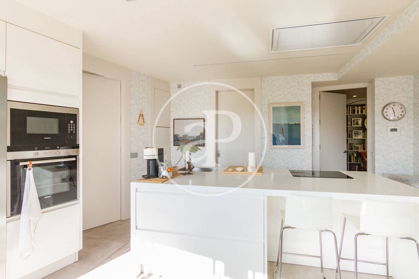 4 soveværelse Lejlighed til leje i La Moraleja med swimmingpool - € 5.500 (Ref: 9312889)