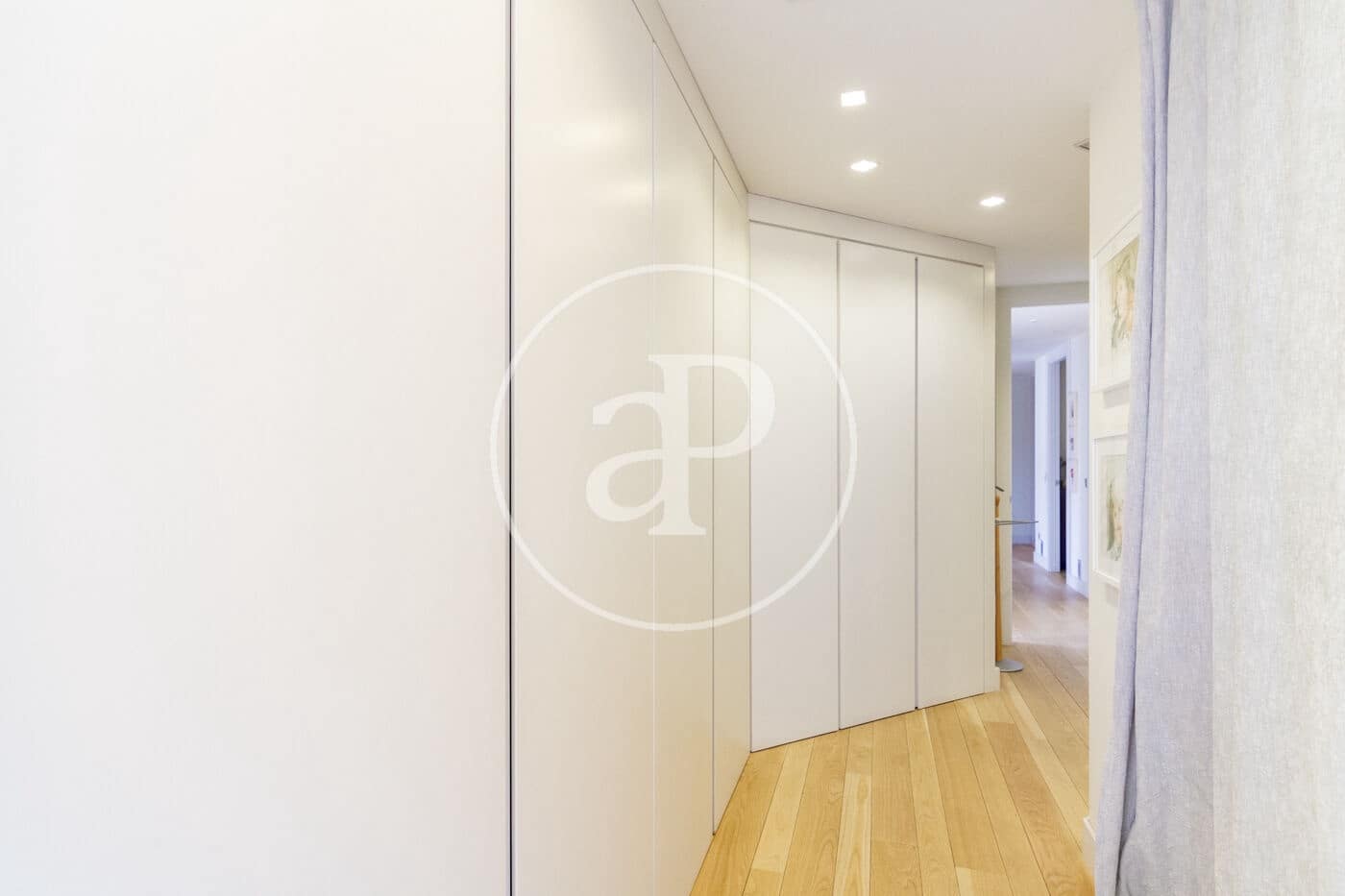 4 soveværelse Lejlighed til leje i La Moraleja med swimmingpool - € 5.500 (Ref: 9312889)