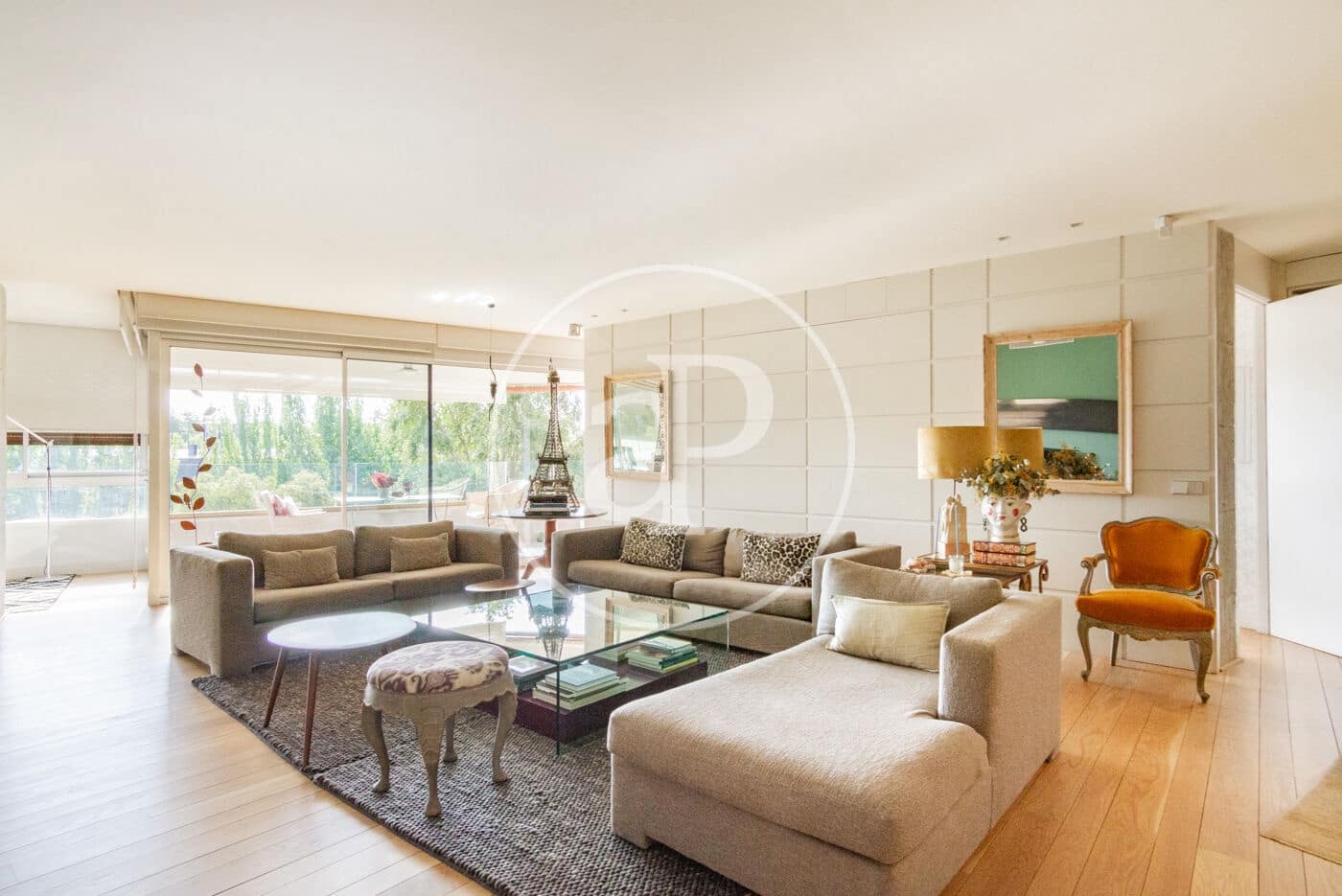 4 soveværelse Lejlighed til leje i La Moraleja med swimmingpool - € 5.500 (Ref: 9312889)