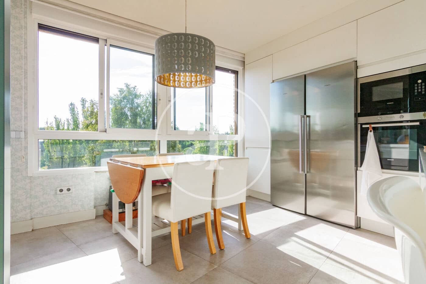 4 soveværelse Lejlighed til leje i La Moraleja med swimmingpool - € 5.500 (Ref: 9312889)