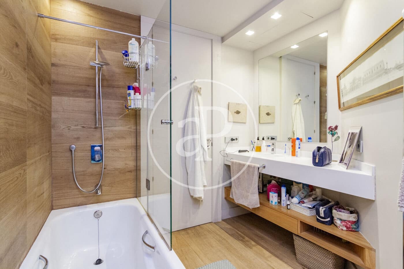 4 soveværelse Lejlighed til leje i La Moraleja med swimmingpool - € 5.500 (Ref: 9312889)