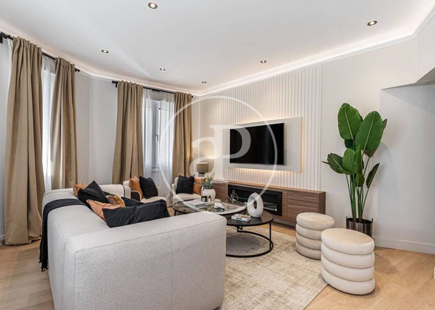 3 soverom Leilighet til salgs i Madrid by med svømmebasseng - € 1 350 000 (Ref: 9317859)