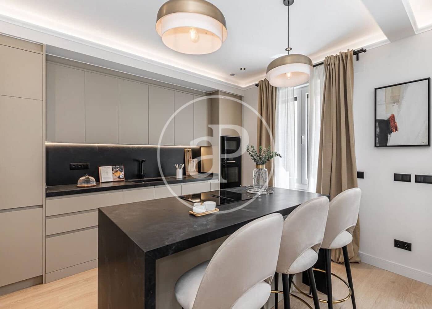 3 soverom Leilighet til salgs i Madrid by med svømmebasseng - € 1 350 000 (Ref: 9317859)