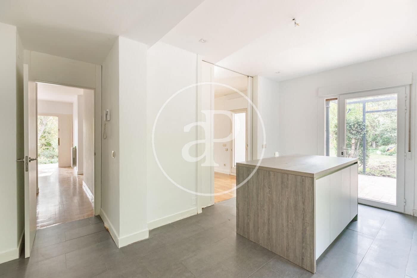 4 slaapkamer Villa te koop in San Sebastian de los Reyes met zwembad - € 1.285.000 (Ref: 9321910)