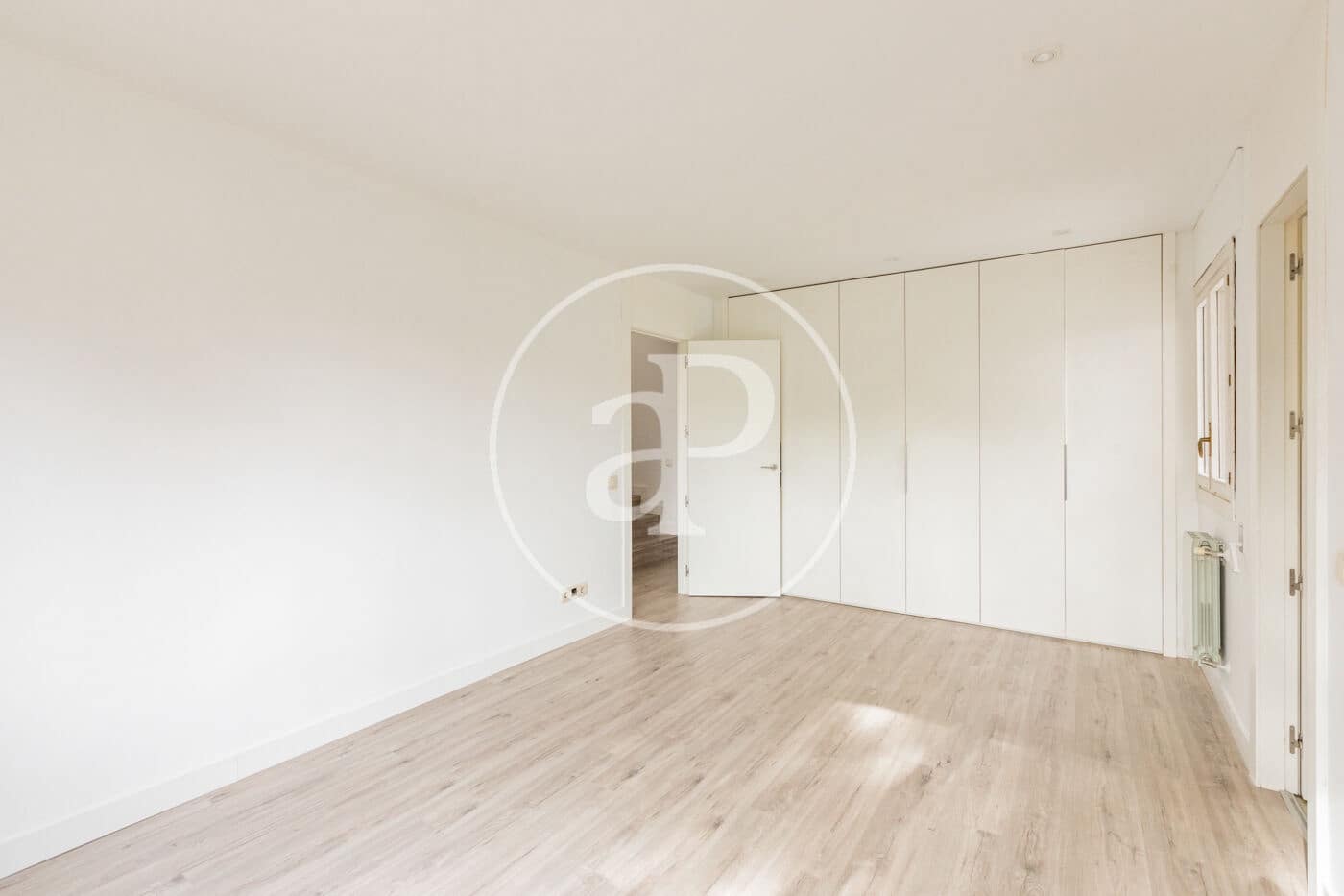 4 slaapkamer Villa te koop in San Sebastian de los Reyes met zwembad - € 1.285.000 (Ref: 9321910)