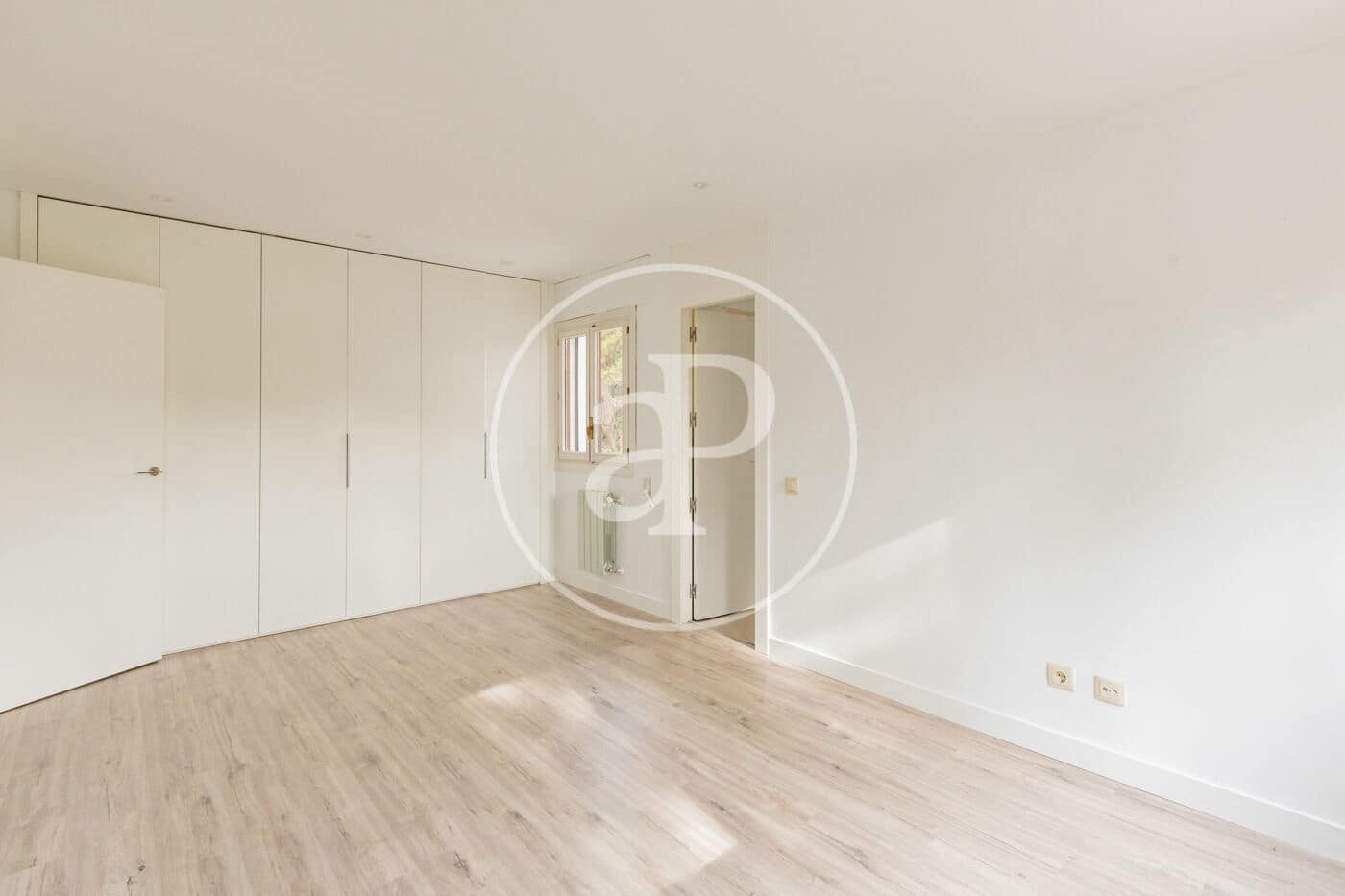 4 slaapkamer Villa te koop in San Sebastian de los Reyes met zwembad - € 1.285.000 (Ref: 9321910)