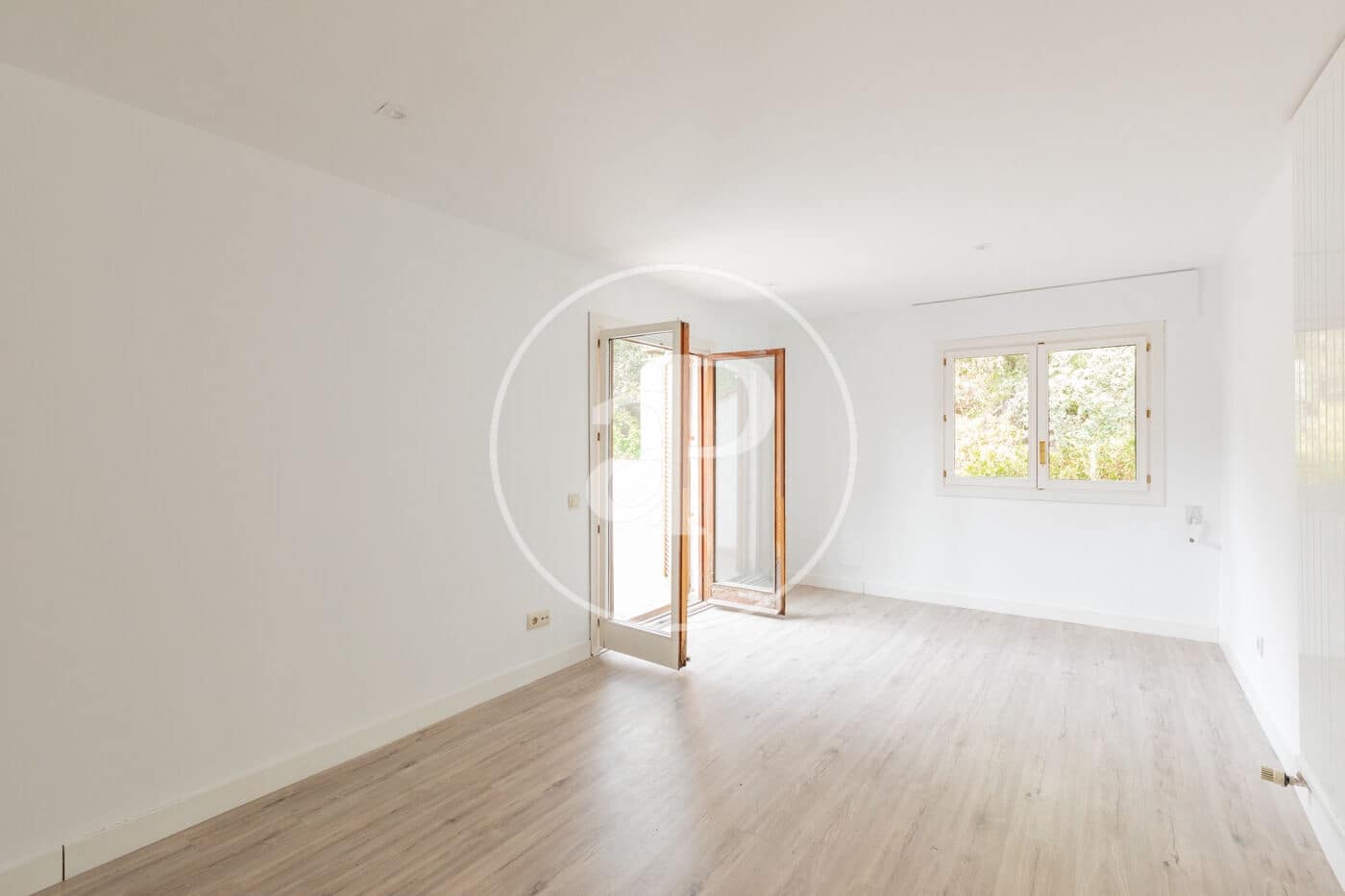 4 slaapkamer Villa te koop in San Sebastian de los Reyes met zwembad - € 1.285.000 (Ref: 9321910)