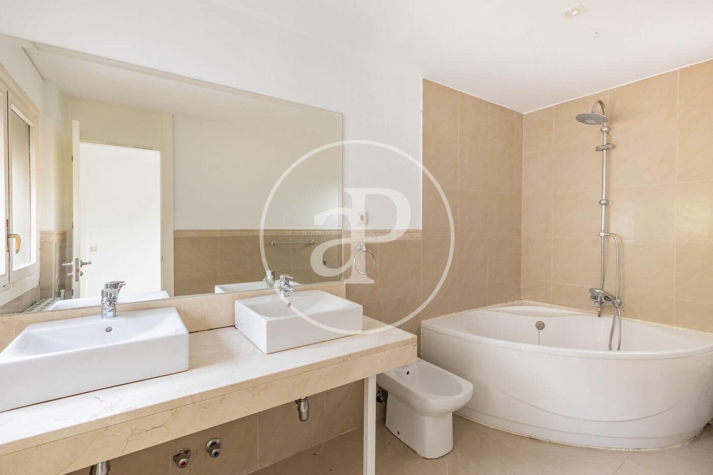 4 slaapkamer Villa te koop in San Sebastian de los Reyes met zwembad - € 1.285.000 (Ref: 9321910)