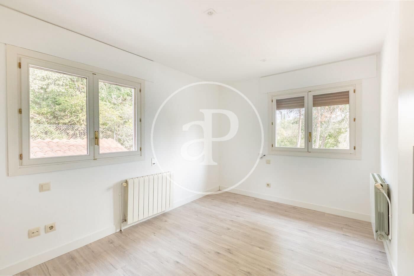 4 slaapkamer Villa te koop in San Sebastian de los Reyes met zwembad - € 1.285.000 (Ref: 9321910)