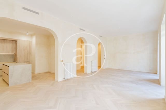 3 soveværelse Lejlighed til salg i Universidad, Madrid by - € 1.600.000 (Ref: 9321911)