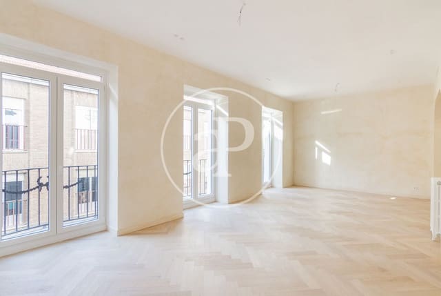 3 soveværelse Lejlighed til salg i Universidad, Madrid by - € 1.600.000 (Ref: 9321911)