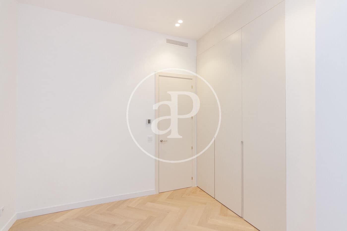 3 soveværelse Lejlighed til salg i Madrid by - € 1.600.000 (Ref: 9321911)