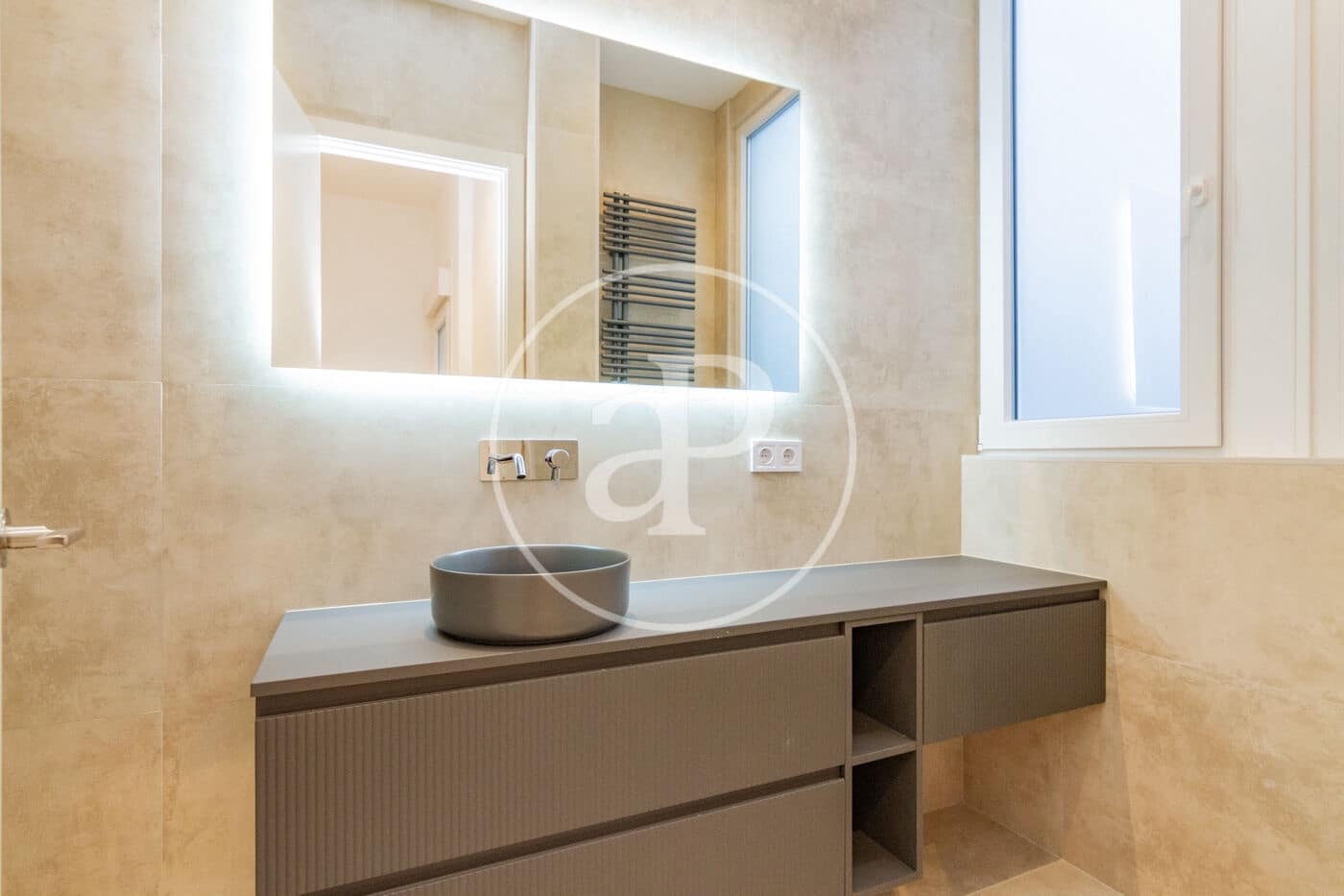 3 soveværelse Lejlighed til salg i Madrid by - € 1.600.000 (Ref: 9321911)