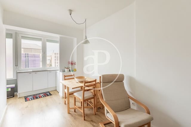 Appartement de 1 chambre à louer à Hispanoamérica, Madrid ville - 1 650 € (Ref: 9321913)