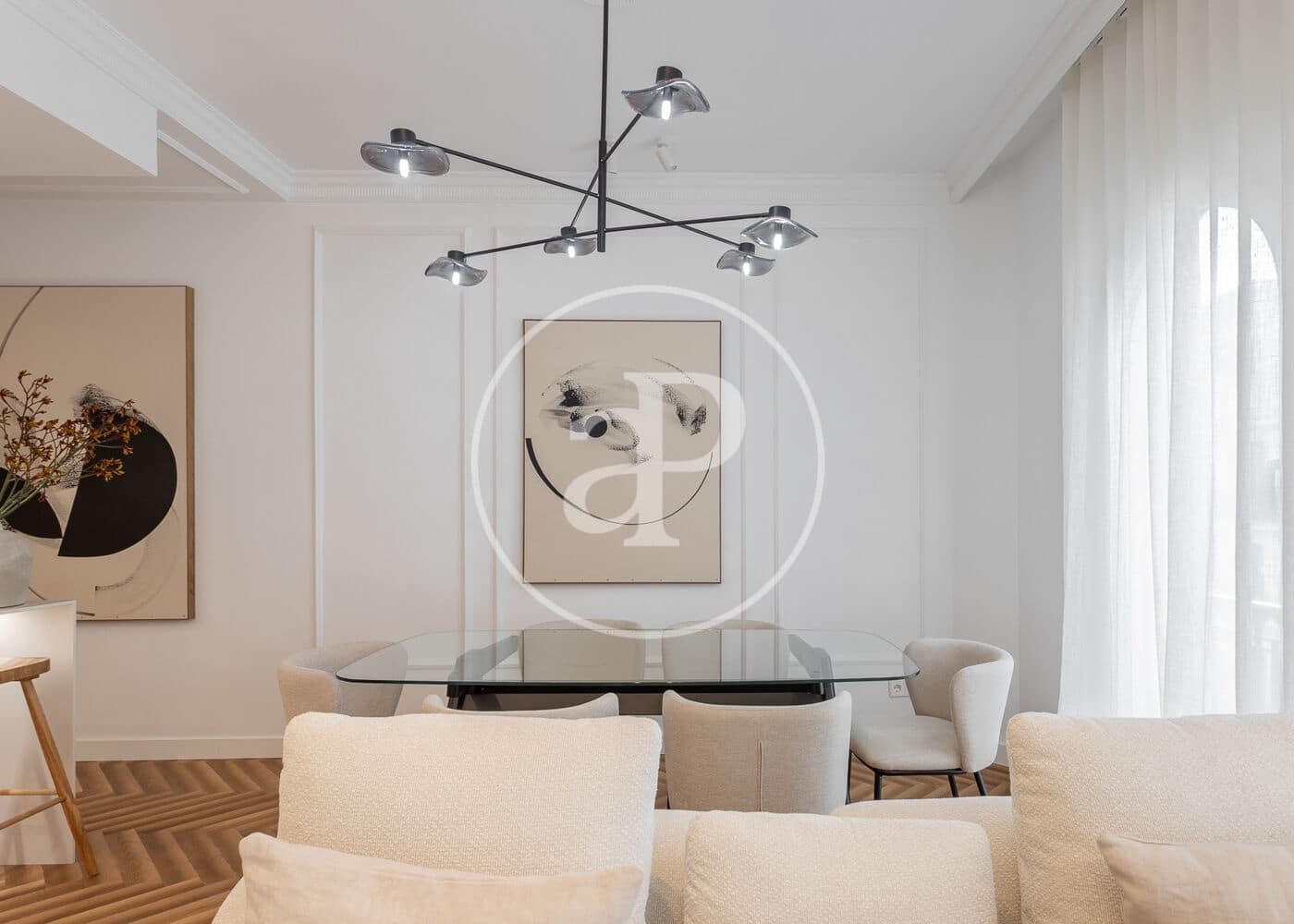 Appartement de 2 chambres à louer à Madrid ville - 4 500 € (Ref: 9321917)