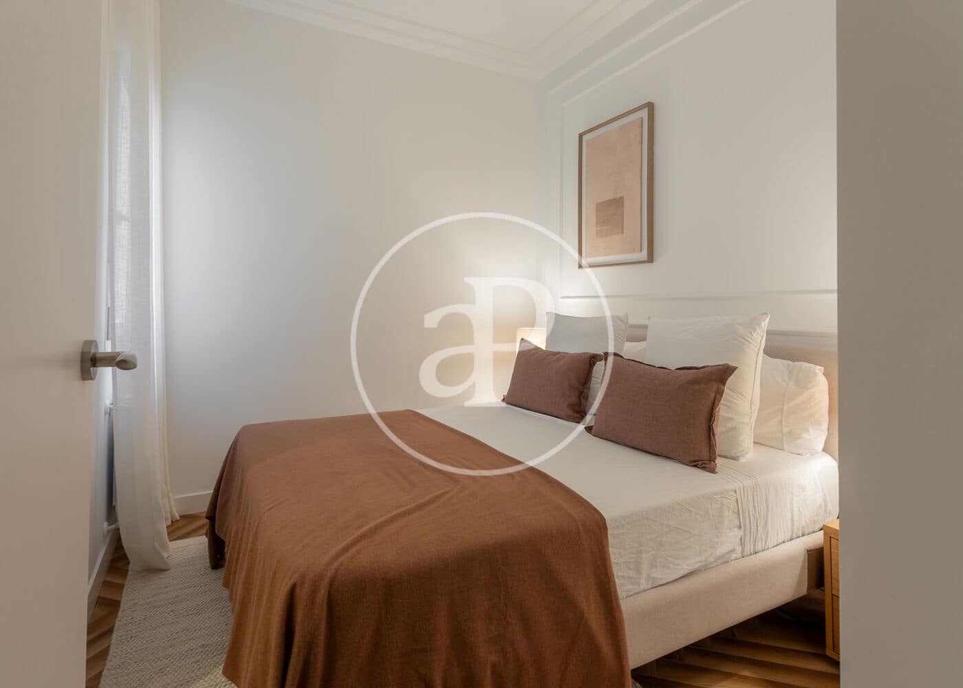 Appartement de 2 chambres à louer à Madrid ville - 4 500 € (Ref: 9321917)