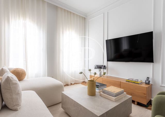 Appartement de 2 chambres à louer à Trafalgar, Madrid ville - 4 500 € (Ref: 9321917)