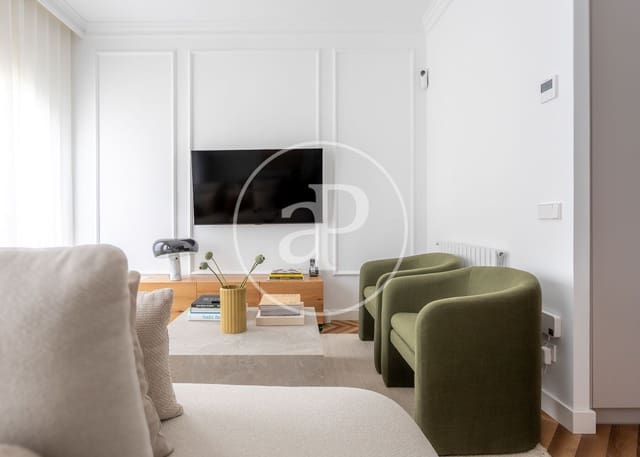 Appartement de 2 chambres à louer à Trafalgar, Madrid ville - 4 500 € (Ref: 9321917)