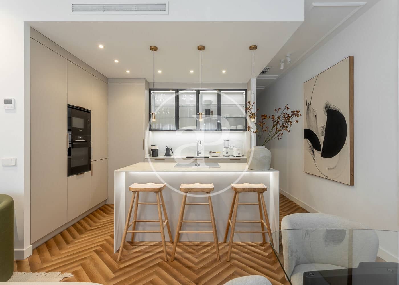 Appartement de 2 chambres à louer à Madrid ville - 4 500 € (Ref: 9321917)