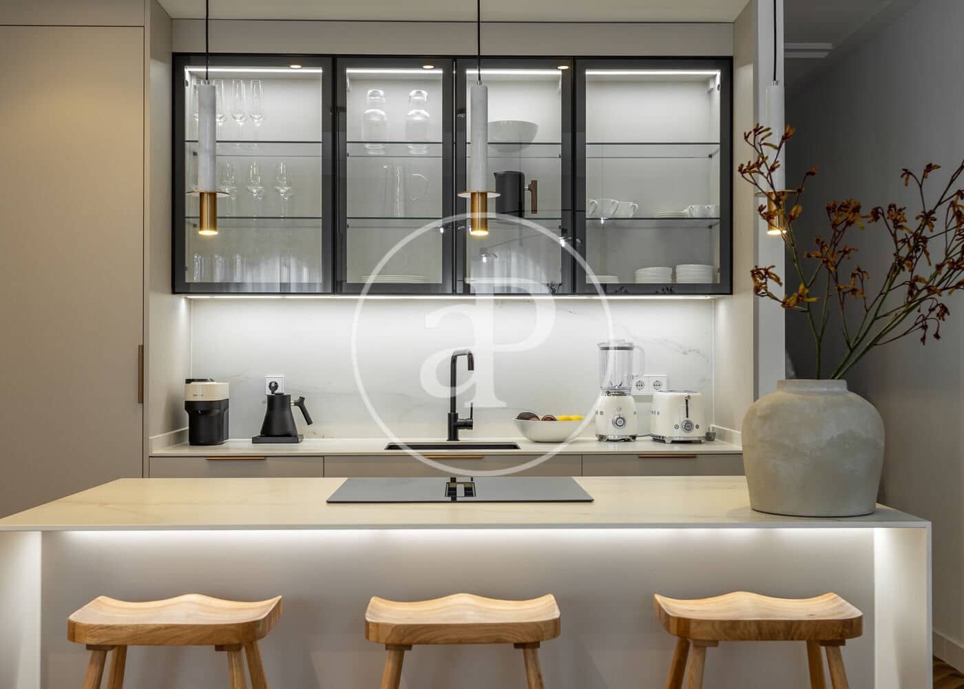 Appartement de 2 chambres à louer à Madrid ville - 4 500 € (Ref: 9321917)