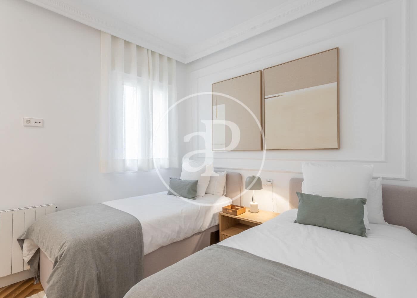 Appartement de 2 chambres à louer à Madrid ville - 4 500 € (Ref: 9321917)