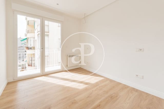 3 bedroom Apartment for sale in Adelfas, Madrid city - € 749,000 (Ref: 9326468)