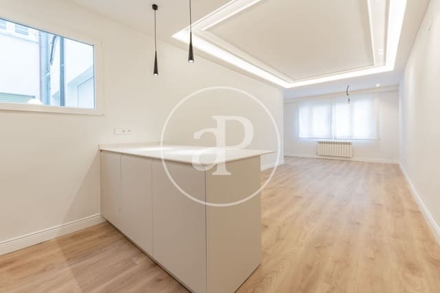 3 bedroom Apartment for sale in Adelfas, Madrid city - € 749,000 (Ref: 9326468)