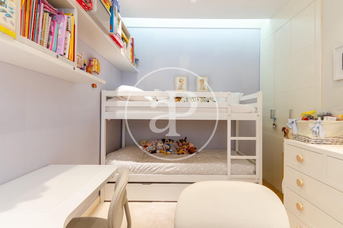 Apartamento de 3 habitaciones en Madrid ciudad en alquiler - 3.400 € (Ref: 9326471)